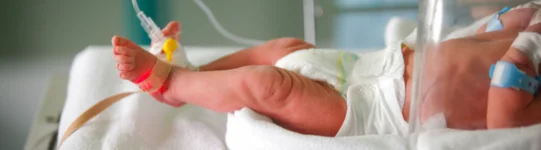 Dzieci przedwcześnie urodzone – jak je szczepić w dobie epidemii? 