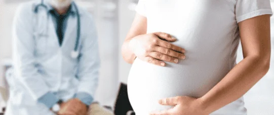 Czy placówka NFZ może odmówić prowadzenia ciąży?