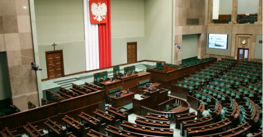OZZL wzywa posłów lekarzy do podwyższenia płacy minimalnej medyków