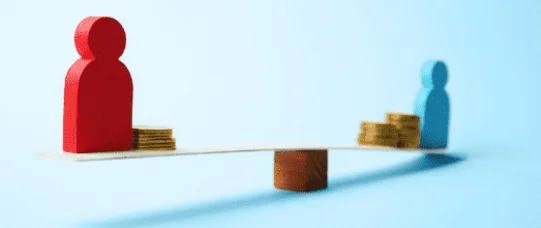 Jakie 3900, gdy średnia pensja wynosi 5200? 