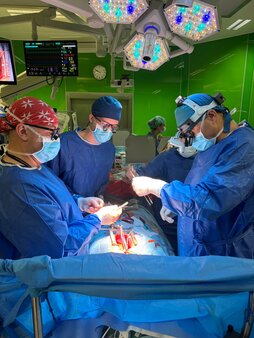 Najmłodszy pacjent otrzymał serce od noworodka, najstarszy – od najstarszego dawcy w historii transplantologii