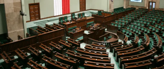 Posłowie Komisji zdrowia przeciwni pionizacji NFZ