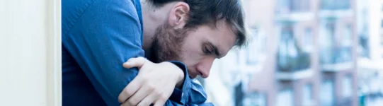 Typowy pacjent ze schizofrenią z dominującymi objawami negatywnymi – czyli jaki?