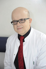 Small grzegorz raczek opt